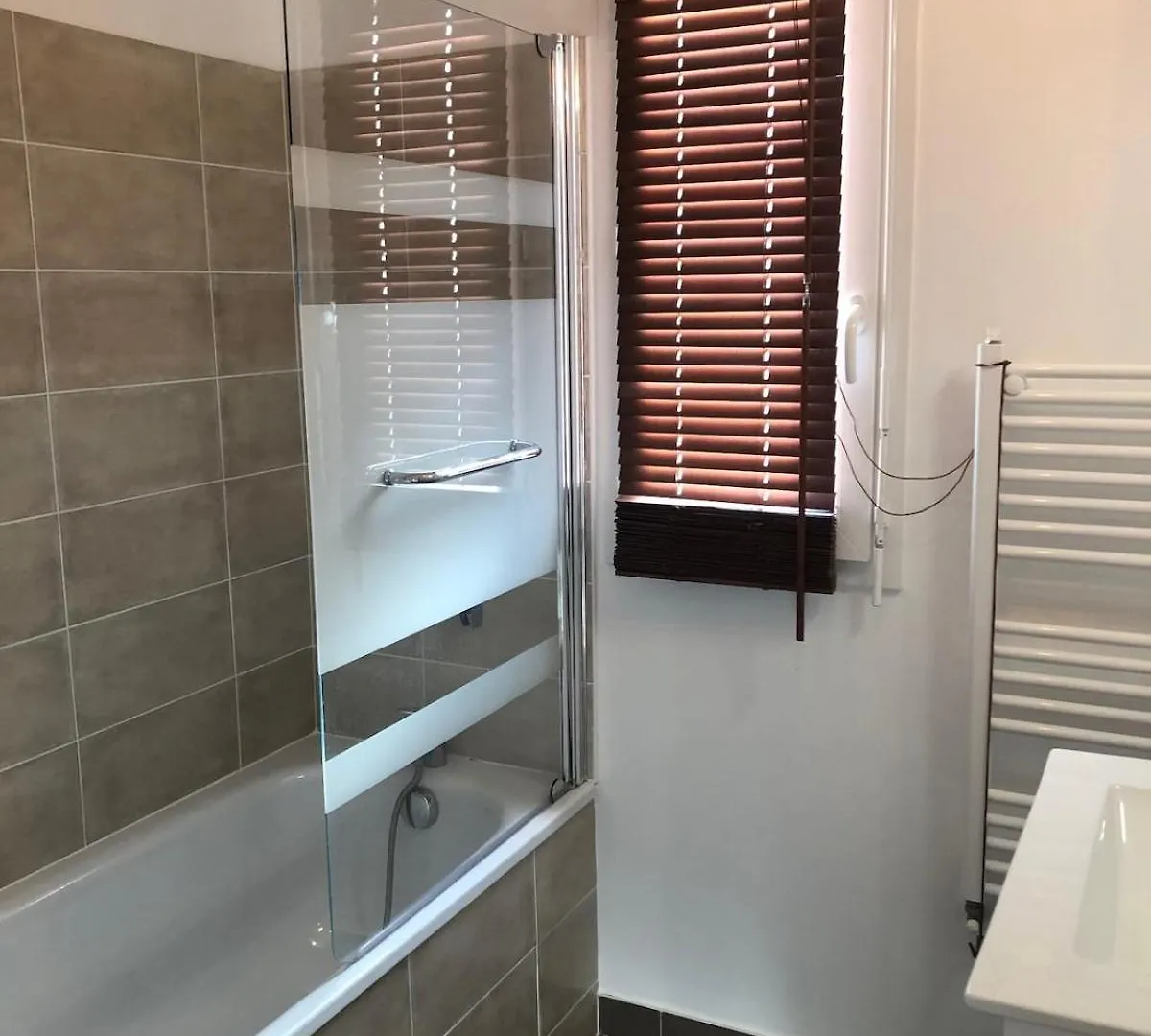 Maison Neuve Dans Quartier Tranquille Ploubezre 0*,