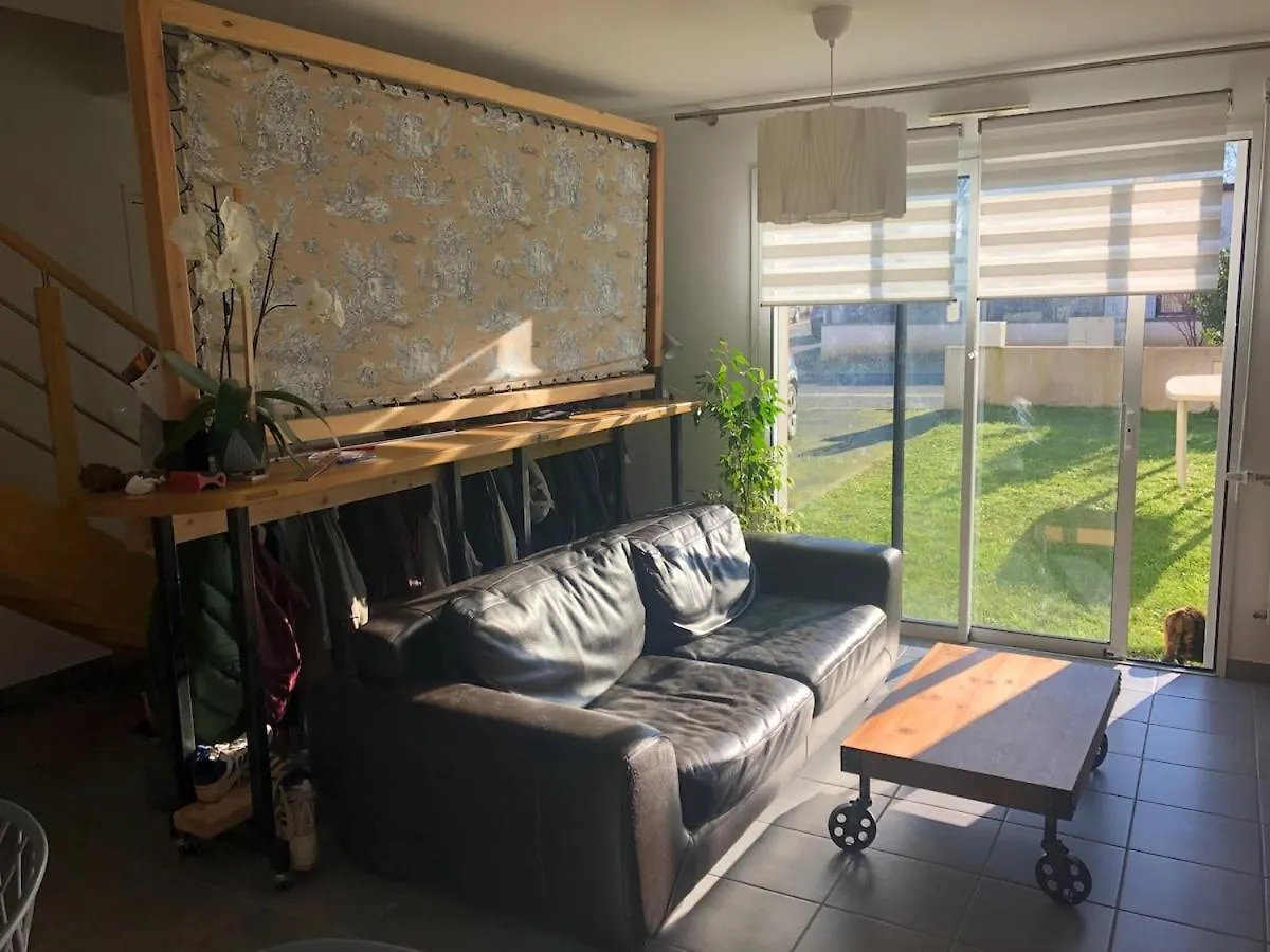 Maison Neuve Dans Quartier Tranquille Ploubezre 0*,  法国