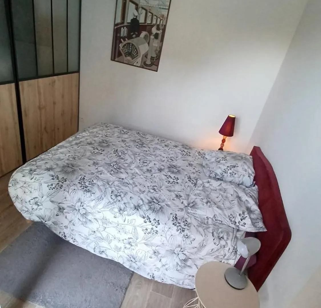 Maison Neuve Dans Quartier Tranquille Ploubezre